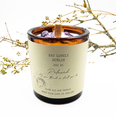 EAU Lovely Dublin So Relaxed Soy Wax Candle With Amethyst Gemstones