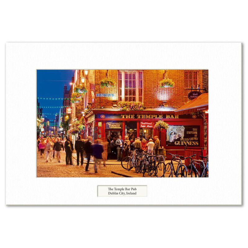 Visions Of Ireland Mounted Prints – The Temple Bar Pub  Dublin